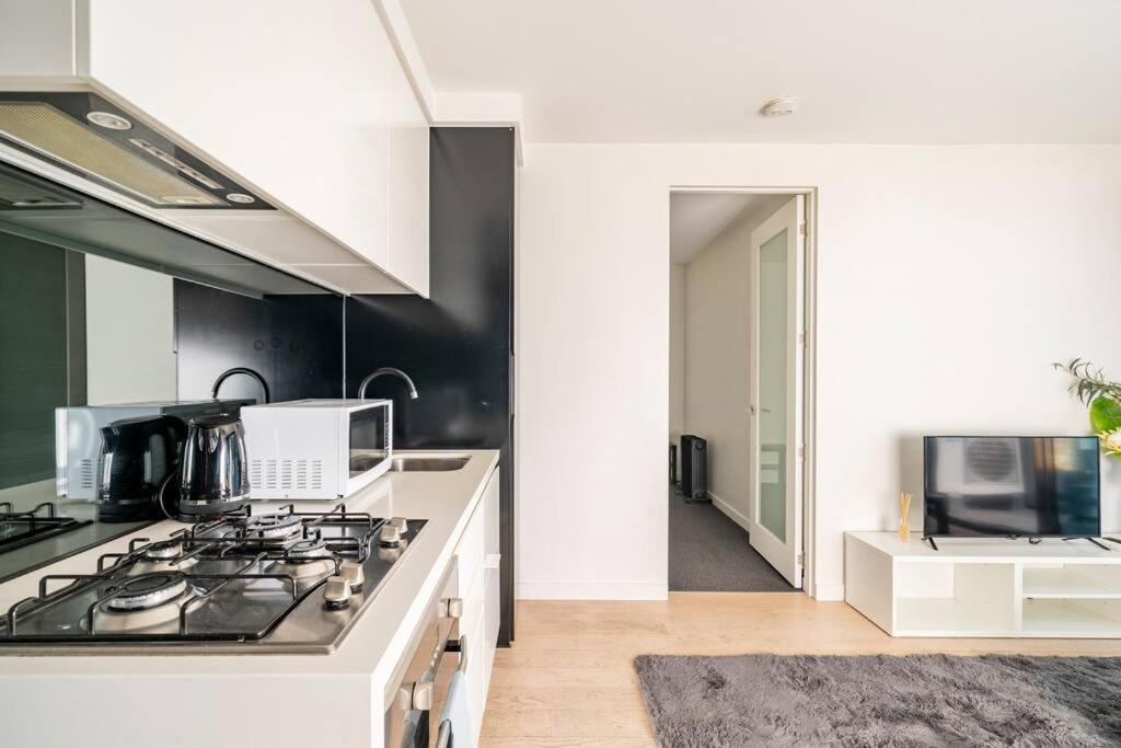 Luxury Apartment In Melbourne Exterior photo